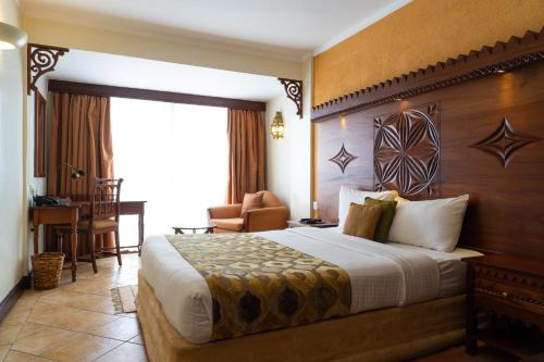 The Heron By Sarovar Portico India - Best Pool Hotels in Nairobi