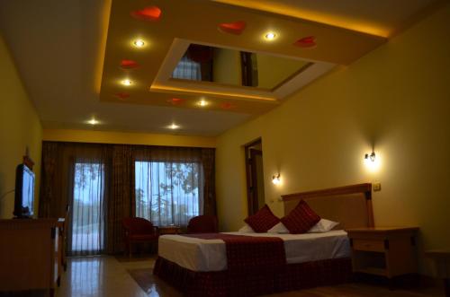 Hotel La Scoica Land - Best Family Hotels in Romania