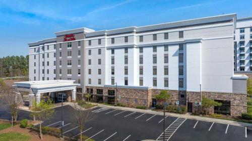 Hampton Inn & Suites Raleigh-Durham Airport-Brier Creek - Best Parking Hotels in Raleigh, NC