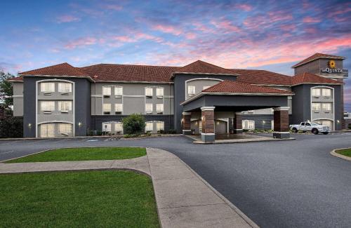 La Quinta by Wyndham Bowling Green - Best Hotels in Bowling Green, KY