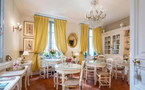 Les Quatre Dauphins - Best Hotels in Aix-en-Provence