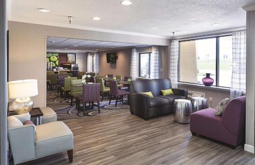 La Quinta by Wyndham Baton Rouge Siegen Lane - Best Fitness Hotels in Baton Rouge, LA