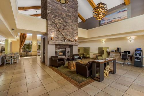 suite hotels in Tempe