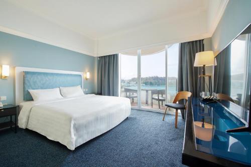 Warwick Hotel Cheung Chau - Best Spa Hotels in Hong Kong