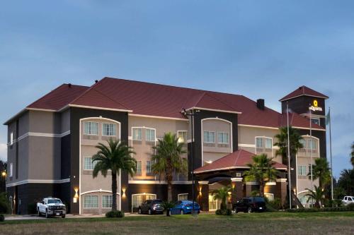 La Quinta by Wyndham Alvin