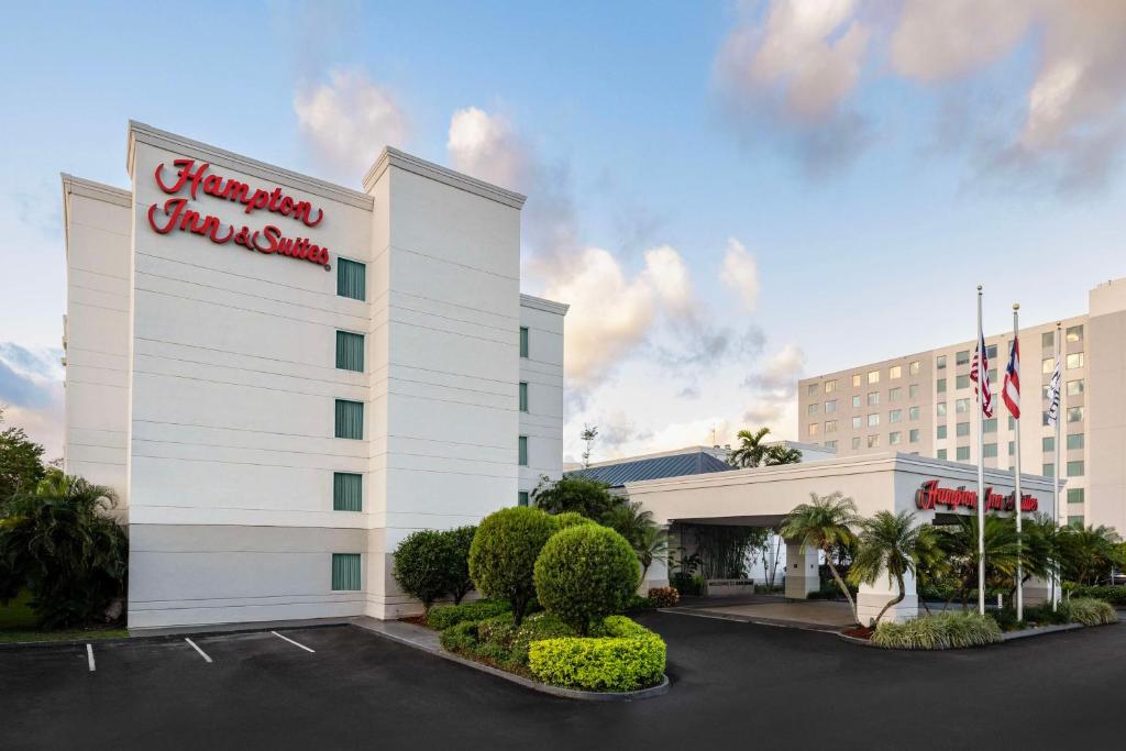 Hampton Inn & Suites San Juan - Best Business Hotels in Puerto Rico
