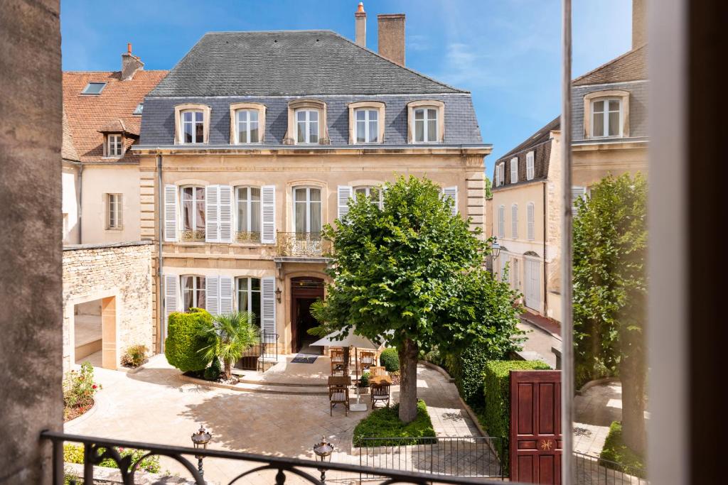 L'Hôtel - Best Hotels in Côte d'Or