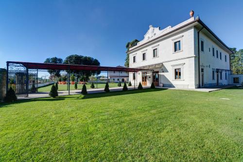 Villa Tolomei Hotel & Resort - Best Hotels in Florence