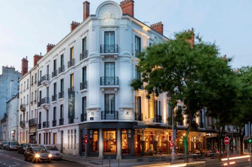 Hotel Saint Regis - Best Hotels in Burgundy