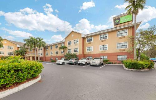 Extended Stay America Premier Suites - Fort Lauderdale - Deerfield Beach - Best Hotels with Free Breakfast in Boca Raton, FL