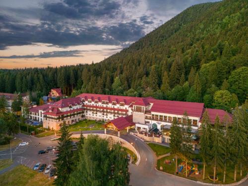 Ana Hotels Sport Poiana Brasov - Best Family Hotels in Romania