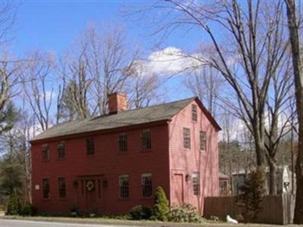 Green Acres B&B - Best Hotels in Hartford