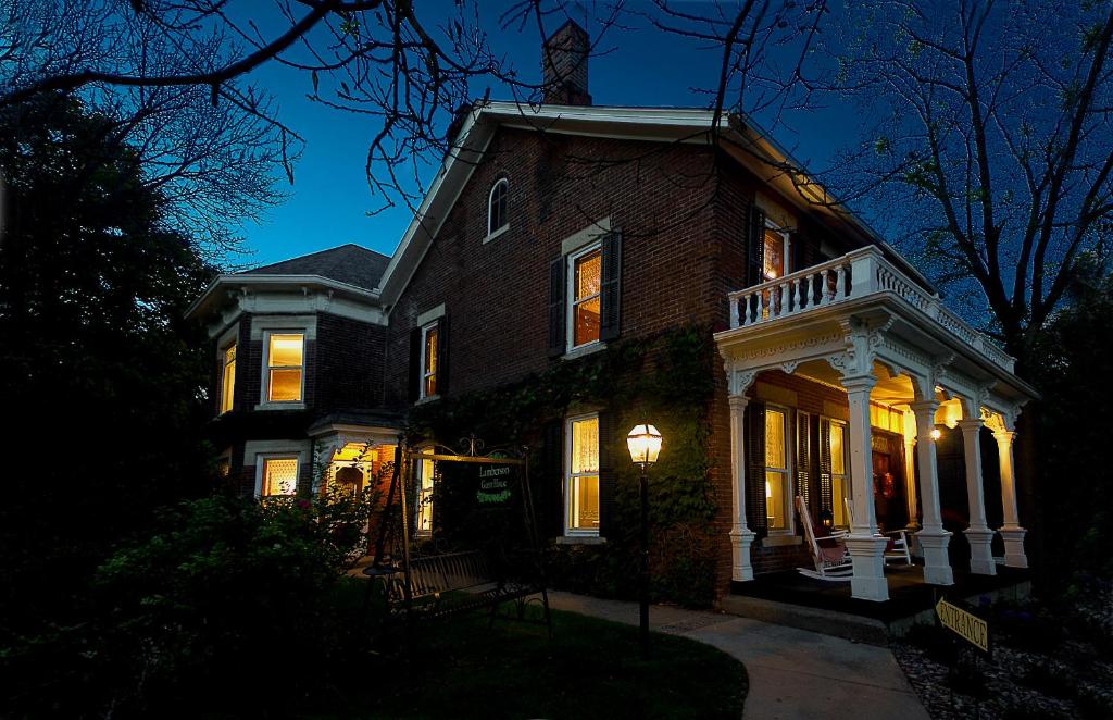 Lamberson Guest House - Best Hotels in Illinois