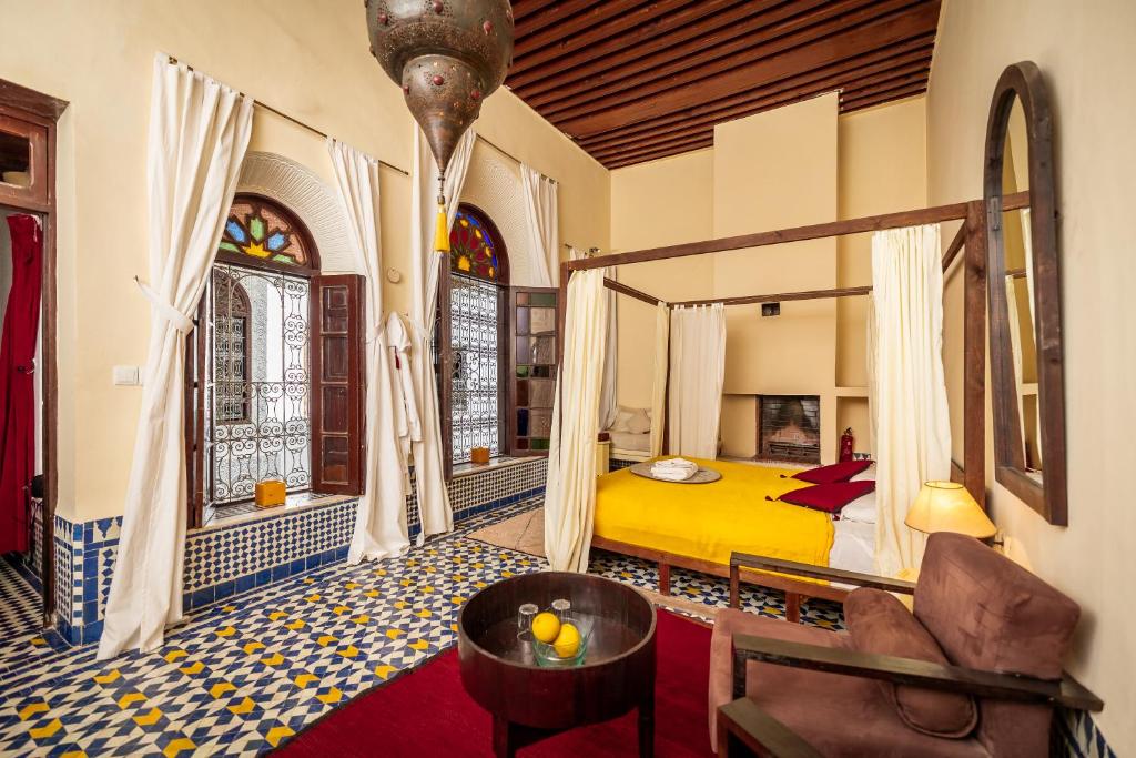 Riad Tizwa Fes - Affordable Hotels Morocco