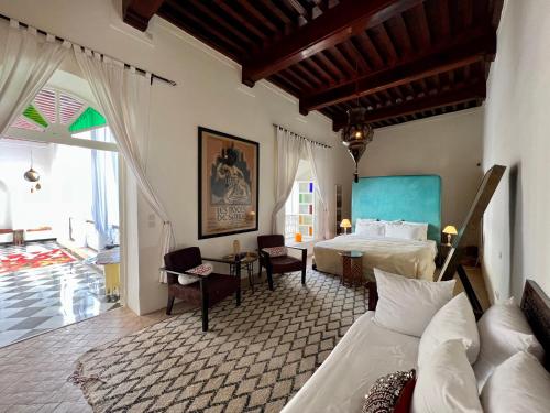 Riad Tizwa Marrakech - Best Hotels with Airport Shuttle Service in Marrakech