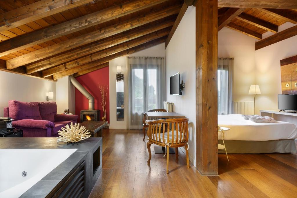 Hotel Rural Iribarnia - Best Hotels in Navarre