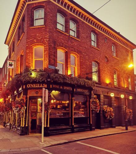O'Neills Victorian Pub & Townhouse - Romantic Hotels in Dublin