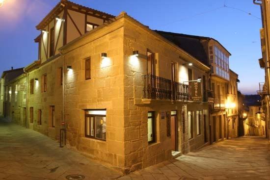 Hotel O Portelo Rural - Best Hotels in Allariz