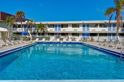 Motel 6-Cocoa Beach, FL - Best Parking Hotels in Cocoa Beach, FL