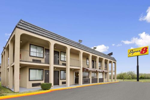hotels with suites in Fort Worth