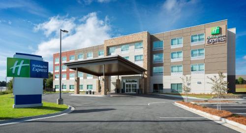 hotels with suites in Georgia