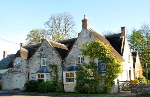 The Red Lion Inn - Affordable Hotels in Somerset