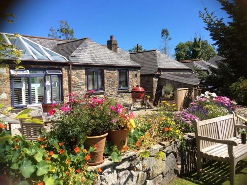 Lower Barns Guest House - Best Hotels in Cornwall