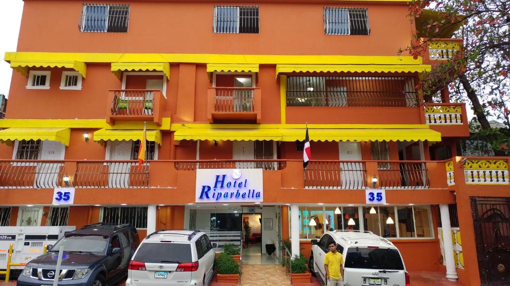Hotel Riparbella - Best Hotels with Free Breakfast in Santo Domingo