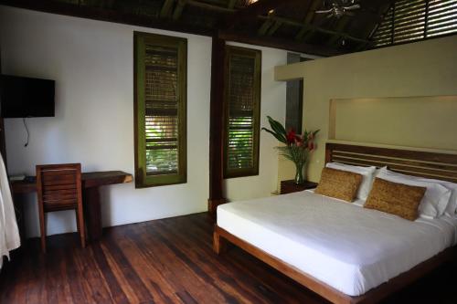 Casa Bambu Tayrona, Los Naranjos