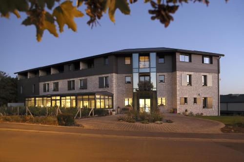 Hôtel Restaurant Les Grains d'Argent Dizy - Epernay - Best Hotels in Epernay