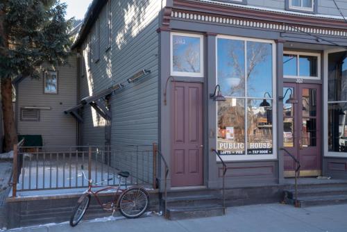 Public House Lofts - Ski Hotels in Colorado