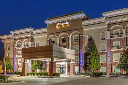 Comfort Suites West Memphis I-40 I-55 - Best Pool Hotels in Memphis, TN