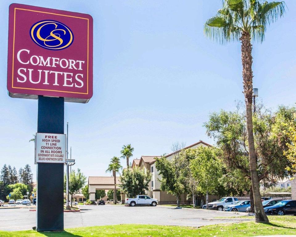 Comfort Suites Bakersfield - Best Business Hotels in Bakersfield, CA
