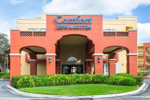 Comfort Inn & Suites San Francisco Airport North - Best Hotels with Airport Shuttle Service in San Francisco, CA