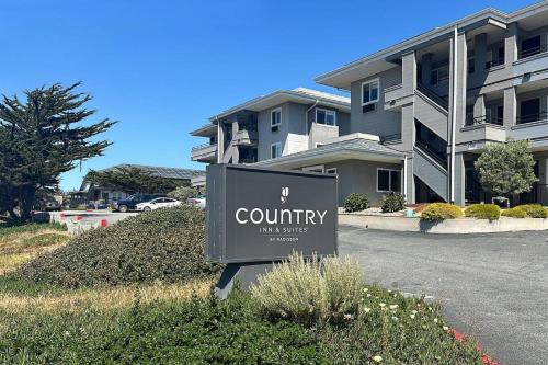 Country Inn & Suites by Radisson, Monterey Beachfront-Marina, CA - Best Hotels with Free Breakfast in Monterey, CA