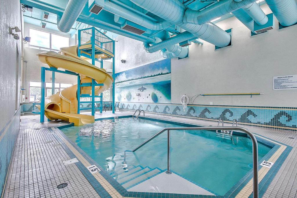 Comfort Inn & Suites South - Best Hotels with Free Breakfast in Alberta