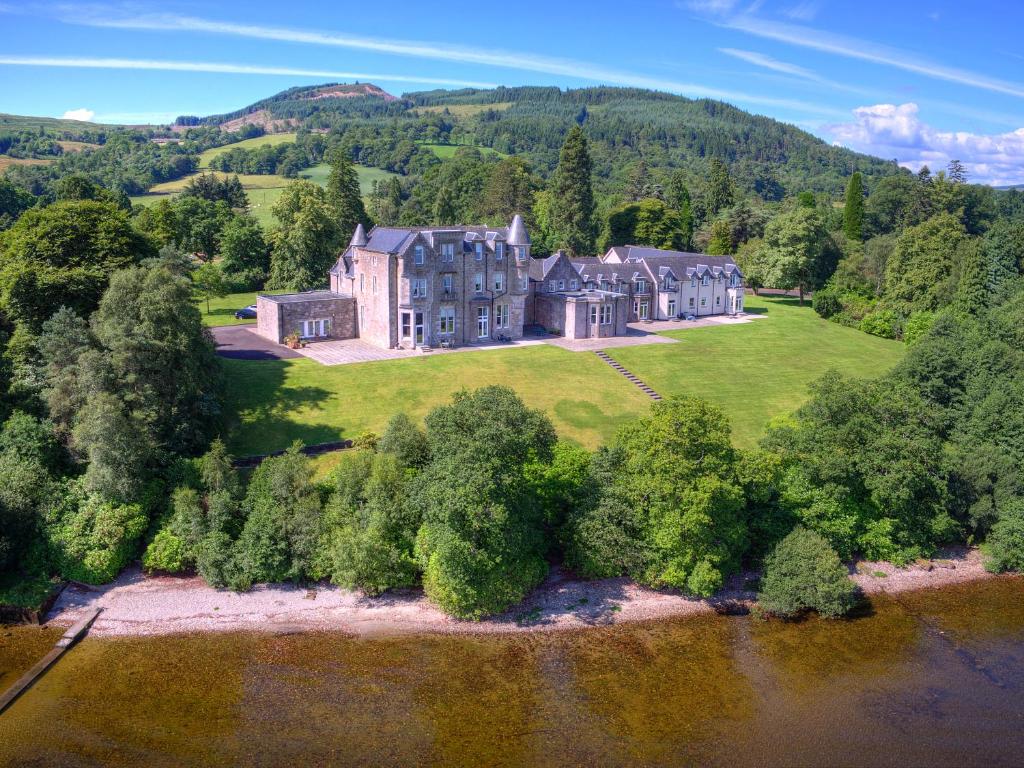 No 15 Lomond Castle - Best Hotels in Glasgow