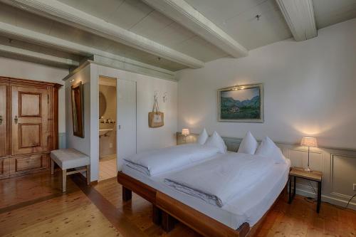Romantik Hotel Bären Dürrenroth - Best Hotels in Bern Canton