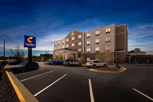 Comfort Inn & Suites Augusta West Near Fort Eisenhower