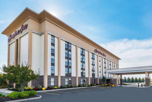 Hampton Inn Buffalo-Airport Galleria Mall - Best Hotels with Airport Shuttle Service in Buffalo, NY
