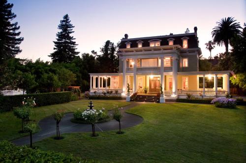 Churchill Manor - Best Hotels in Napa