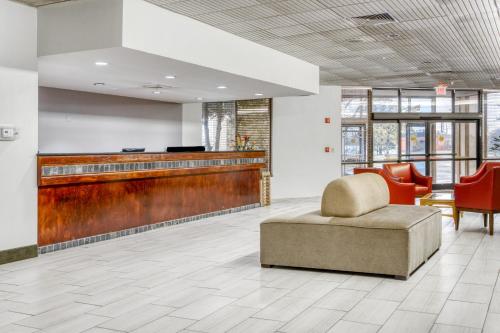 hotels with suites in Greensboro