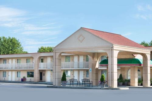 Baymont by Wyndham Sandusky - Best Hotels in Sandusky, OH