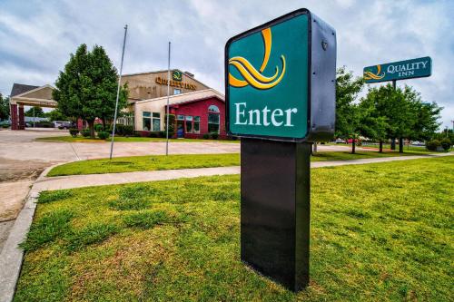 hotels with suites in Oklahoma City