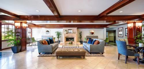 Ayres Suites Diamond Bar - Best Hotels with Free Breakfast in Los Angeles, CA