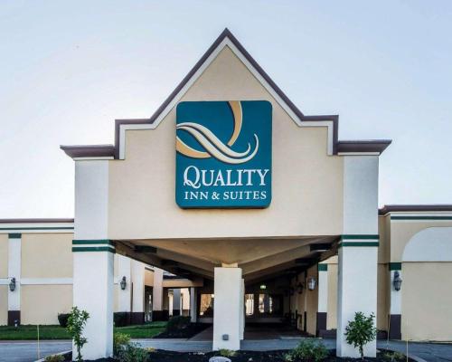 Quality Inn & Suites Erie near Casino - Best Business Hotels in Erie, PA
