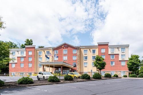 Comfort Suites Near Gettysburg Battlefield Visitor Center - Best Fitness Hotels in Gettysburg, PA