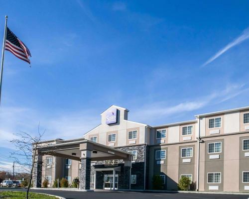 Sleep Inn & Suites Harrisburg - Hershey North - Best Parking Hotels in Harrisburg, PA