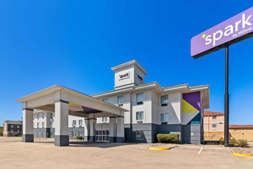 Sleep Inn & Suites Near Fort Cavazos