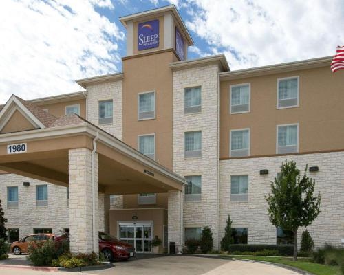 hotels with suites in Pflugerville
